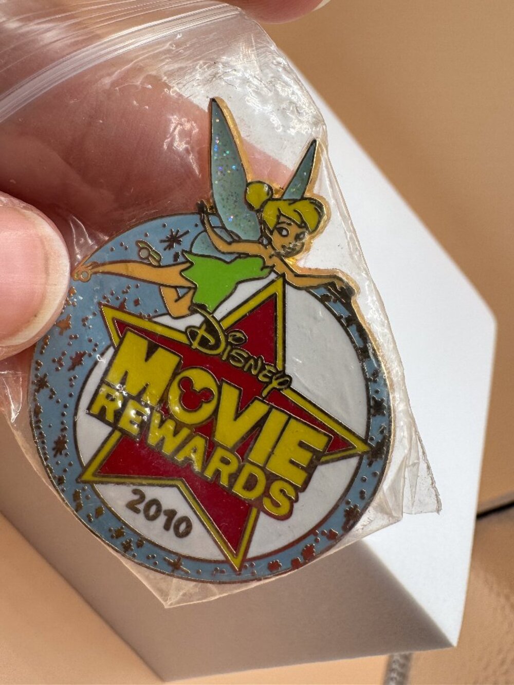 Disney Movie Rewards 2010 Tinker Bell Pin Glitter Wings Exclusive Mickey Back